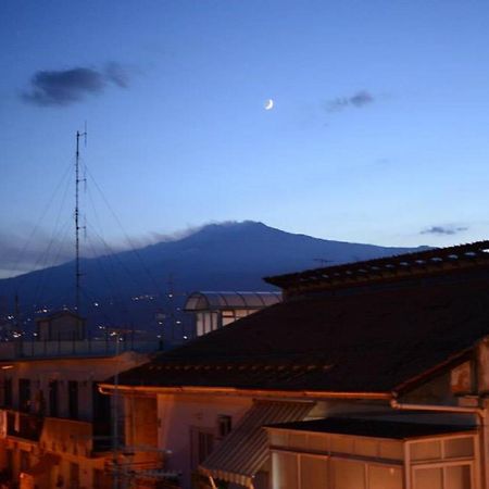 Gianni House Backpackers Hostel Giardini Naxos Exterior photo